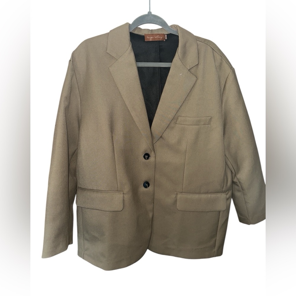 Boyfriend Blazer in Khaki